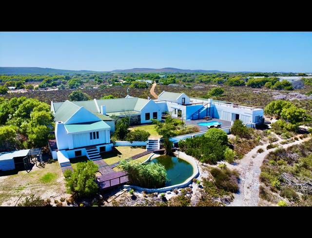 100,000M² FARM FOR SALE IN YZERFONTEIN RURAL